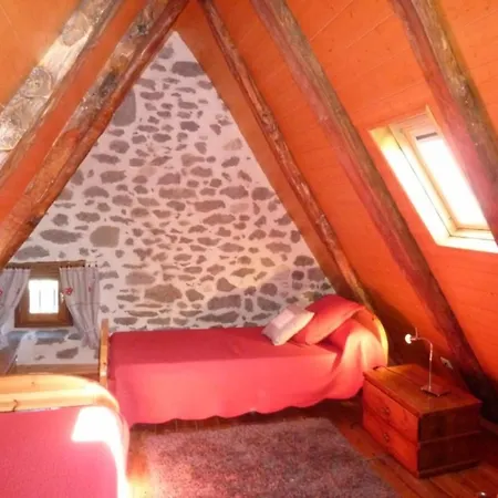 Maison De Caractere 8 Pers Avec Cheminee Et Jardin A - Fr-1-742-338 度假居 *