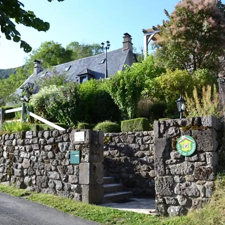 Maison De Caractere 8 Pers Avec Cheminee Et Jardin A - Fr-1-742-338 度假居 *